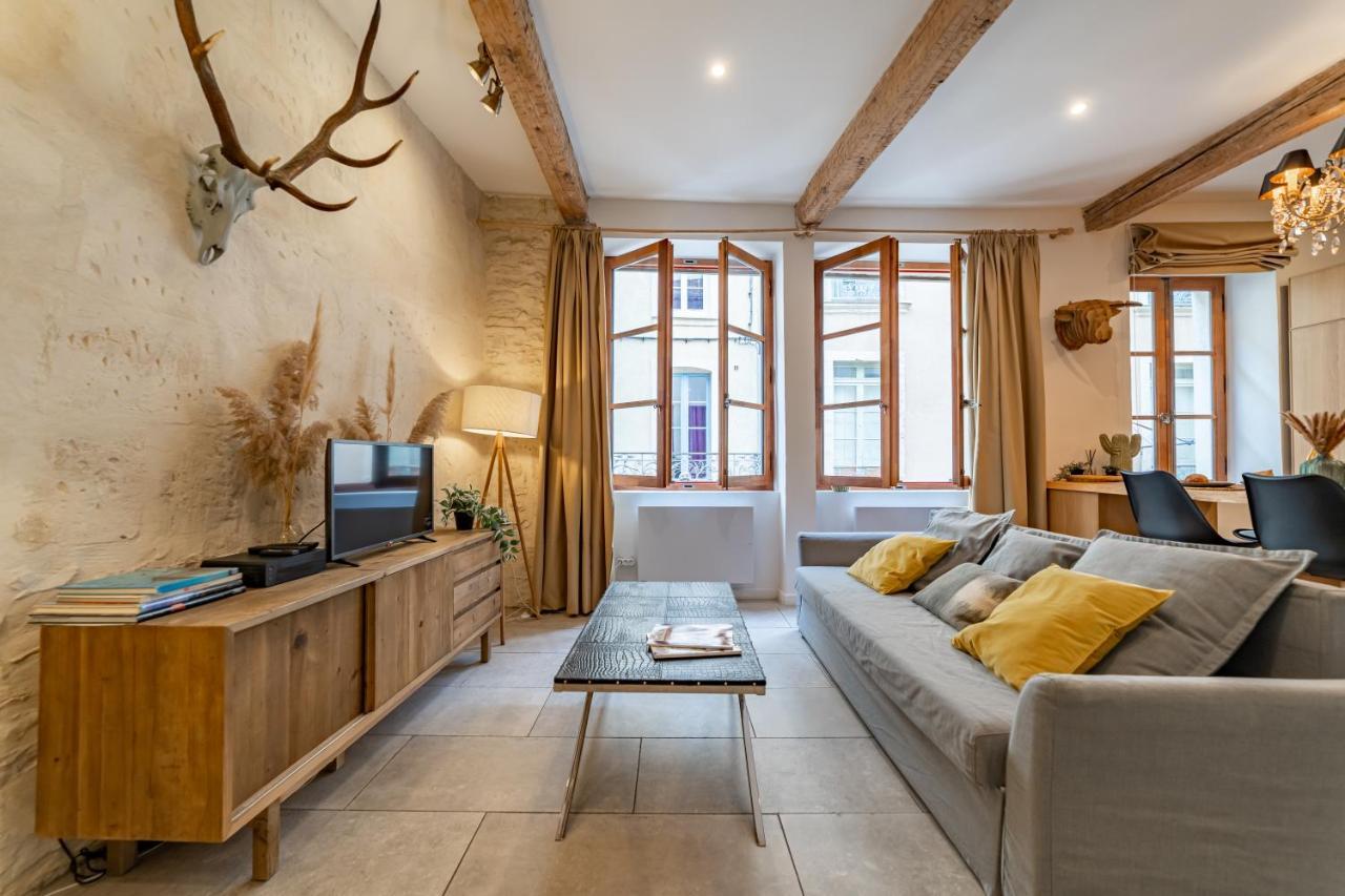L'Elegance De La Pierre Au Pied De La Maison Carree - Une Nuit A Nîmes Exteriör bild