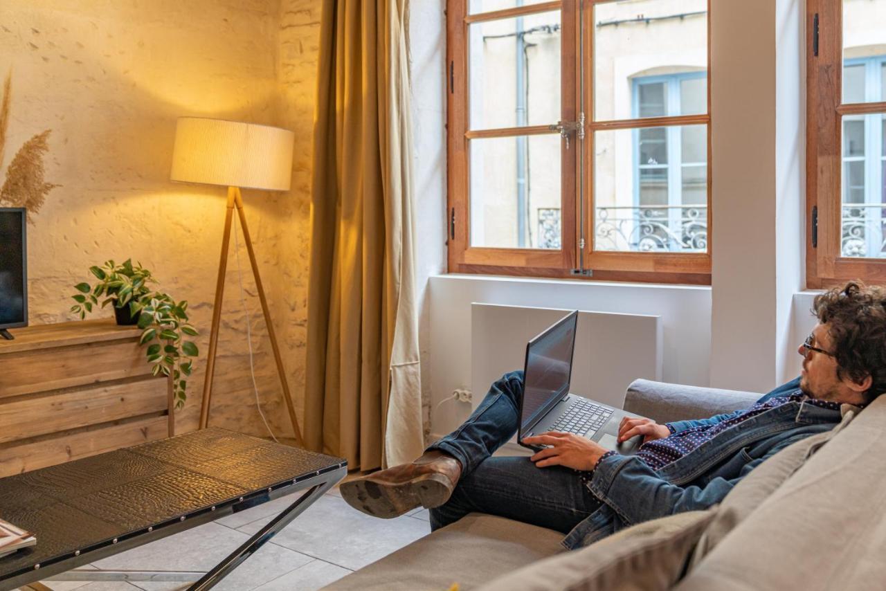 L'Elegance De La Pierre Au Pied De La Maison Carree - Une Nuit A Nîmes Exteriör bild